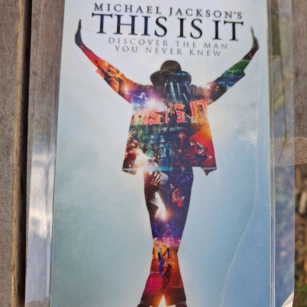 Michael Jackson This Is It 2009 Tour Promo Movie Pass  Laminated With Magnet